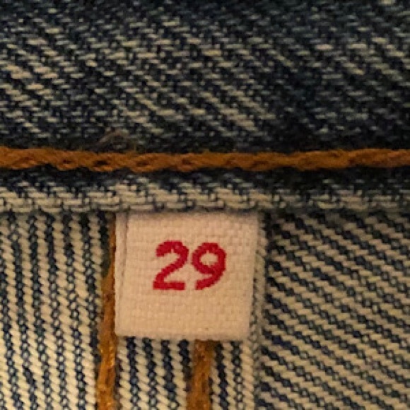 “NEW” Levi’s Hi-Rise Denim Cut-off Short - Picture 4 of 5